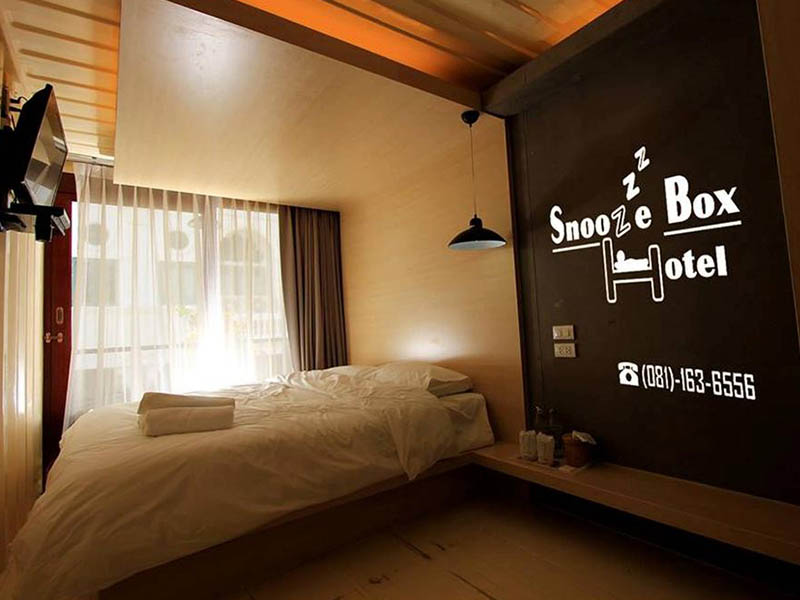 Snooze Box Hotel